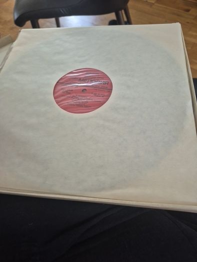 vintage 5-LP vinyl box set of "Ludwig van Beethoven: Five Concertos For Piano And Orchestra" performed by the renowned Soviet pianist Emil Gilels.