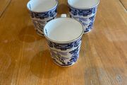 Antique Japanese style fine bone china teacups