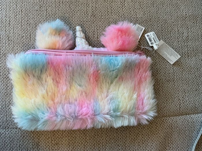 Claire's pensil case
