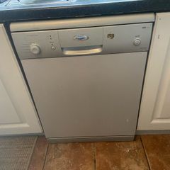 Hotpoint dishwasher silver