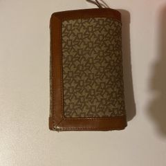 DKNY wallet