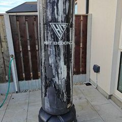Freestanding punching bag