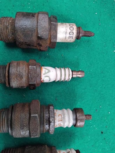 vintage sparkplugs