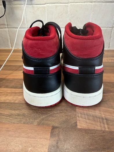 Nike Air Jordan runners hi top