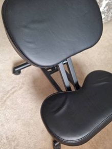 Black Kneeling chair