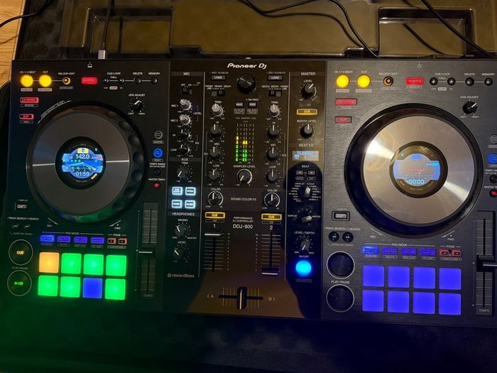 Pioneer DDJ 800 DJ Controller