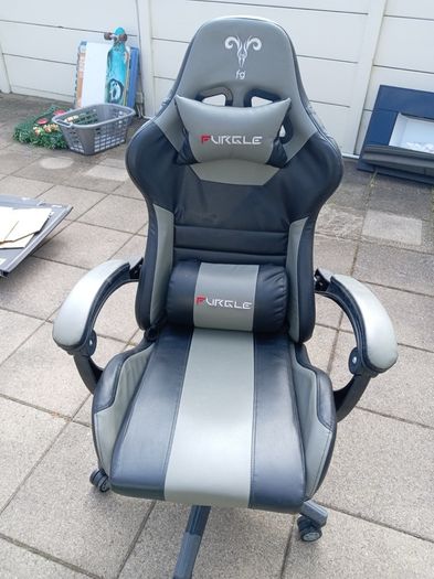 gaming chair