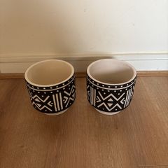 Ceramic pots