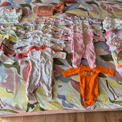 Newborn (0-1 month) Girls Clothes Bundle