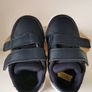 Unisex Adidas runners NEW size UK 5 Image 2