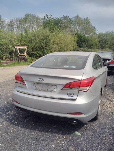 Breaking Hyundai i40 2012 1.7crdi