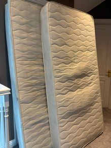 2 single matress  free