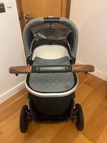 UPPAbaby Vista Frame + Bassinet + rain cover + more.