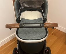 UPPAbaby Vista Frame + Bassinet + rain cover + more.