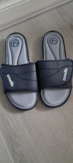O'neills Pool shoes/Sliders-Brand New