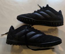 Adidas kids football boots UK 3 / EU 35.5