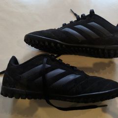 Adidas kids football boots UK 3 / EU 35.5