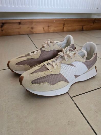 New Balance 327 , Brand New Condition,  size 11UK,  price 60e