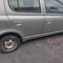breaking Yaris 05 Image 4