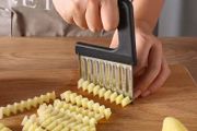 Brand New Potato/veg Wavy Slicer