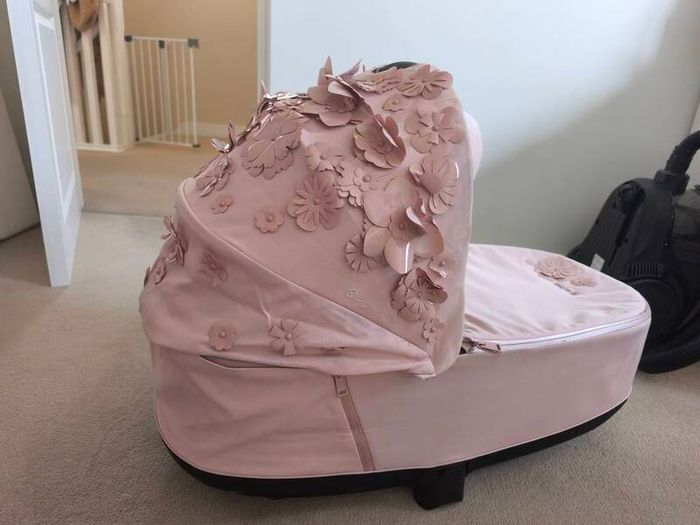 Cybex Priam Lux Carry Cot - Pale Blush