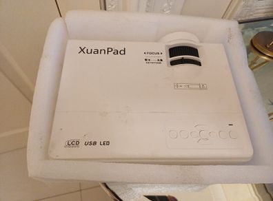 Xuanpad projector