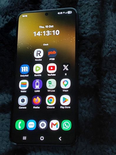Samsung S22