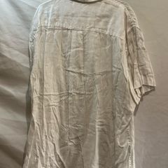 short-sleeve button