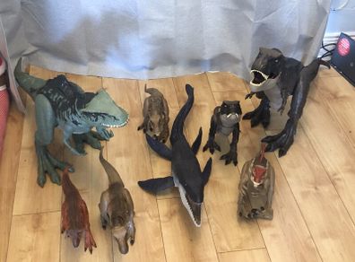 Jurassic World Dinosaur Model Bundle