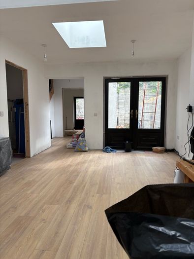 14mm laminate flooring - brand new - Gold oak