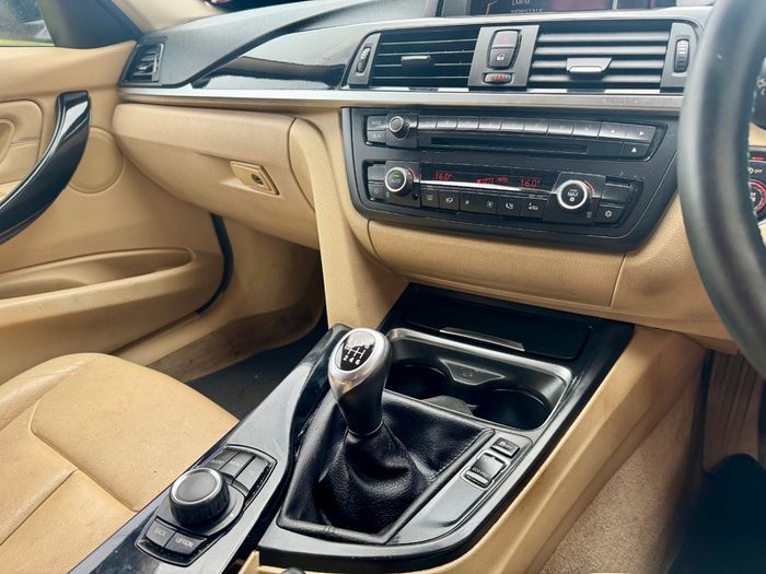 2012 BMW 3 Series