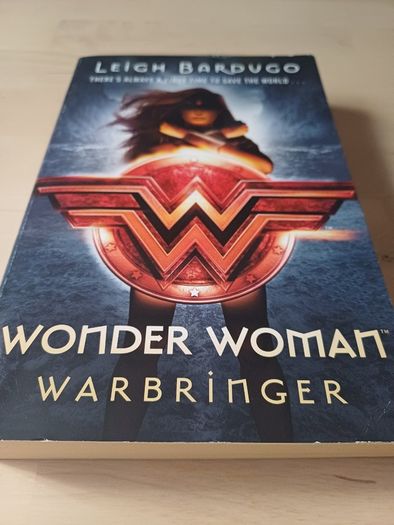 Wonder Woman - Warbringer (DC Superhero Paperback Novel 2017)