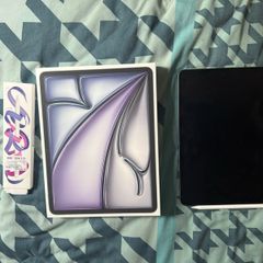 Pristine condition iPad Air 13 inch 256gb M3 chip WiFi