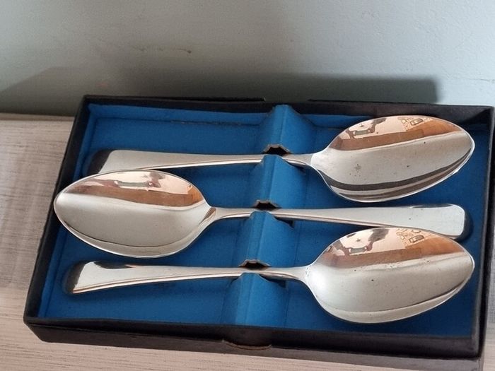 Viners Sheffield EPNS Soup Spoons x 3