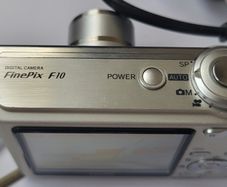 FinePix F10