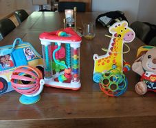 toys