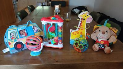 toys