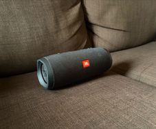 JBL Charge 3