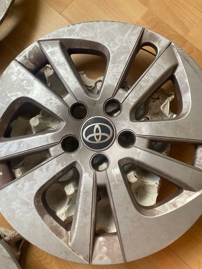 2016 Toyota Prius wheel covers 15inch