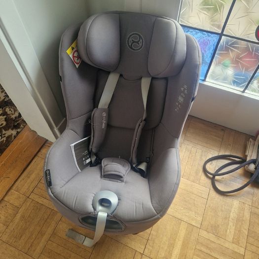 Cybex Sirona T car seat