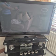 Tv & 3 tier glass stand