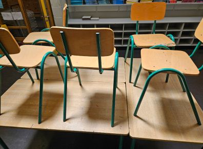 School tables/chairs