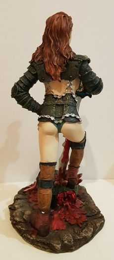 Dungeons & Dragons style large figurines X3
