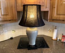 Table lamp (Large)