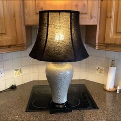 Table lamp (Large)