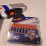 Nerf elite strongarm gun and 2 sets of Elite darts Image 8
