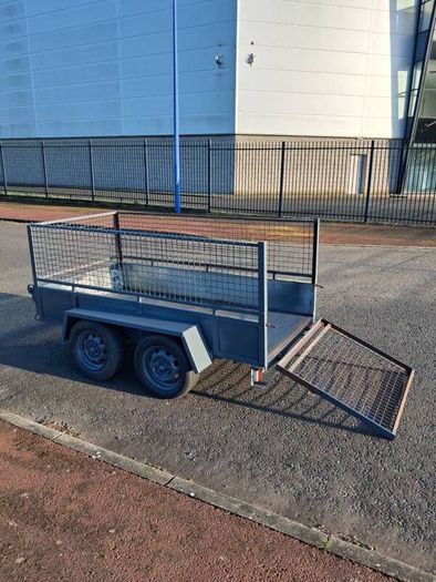 8x4. x3 trailer.