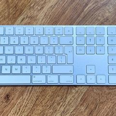 Apple Wireless Keyboard and Mouse