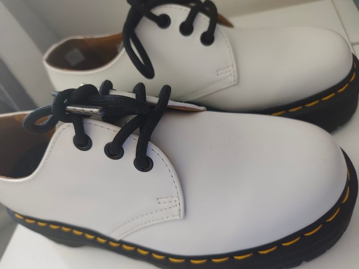 Dr Martens shoe