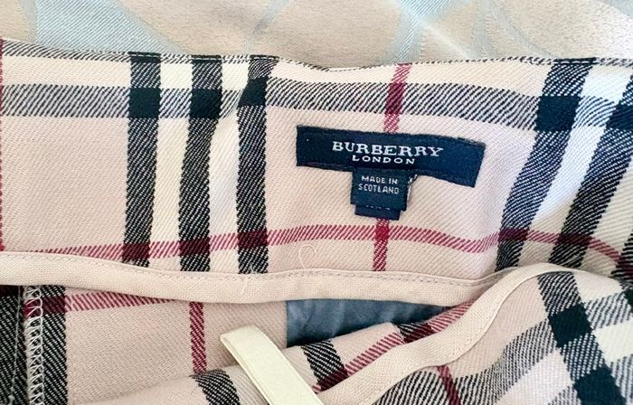 Real Vintage Burberry Tartan Skirt Size UK6 (XS)